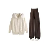 Топ цвета экрю + штаны цвета темно-коричневый