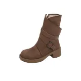 Коричневый