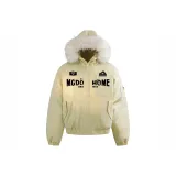 Светло-желтый