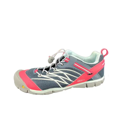 KEEN Chandler CNX Уличная обувь Женская Серый