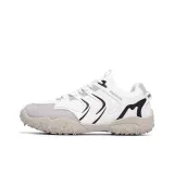 Белый, серый, черный