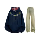 Темно-синий синий свитшот + желтые грязные джинсы