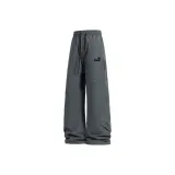 Глубокий графитовый