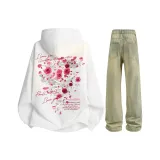 Белый свитшот + желтые джинсы из денима