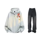 Комплект одежды (Серый свитшот + джинсы)