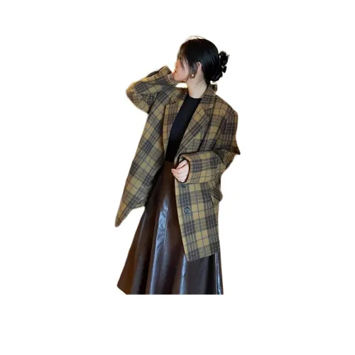 REMOULD Желтое и Кофейное Женское Пальто