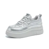 Серебристый