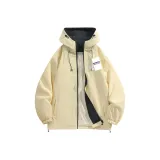 Светло-жёлтый