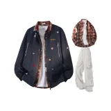 Темно-синие, светло-серые штаны, красная рубашка