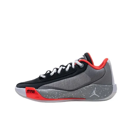 Джордан Luka .77 Амортизация Устойчивый к истиранию Дышащий MID Баскетбольные кроссовки Мужские Черный Серый