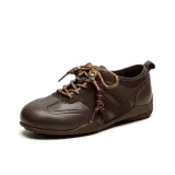 Коричневый