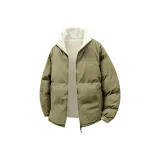 Светло-зеленый цвет травы