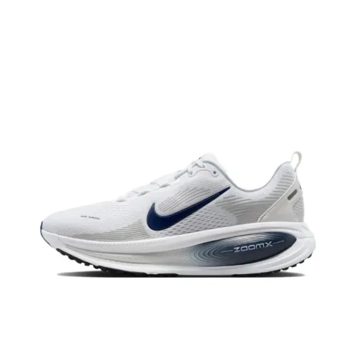 Nike Vomero 18 Беговые кроссовки Женские