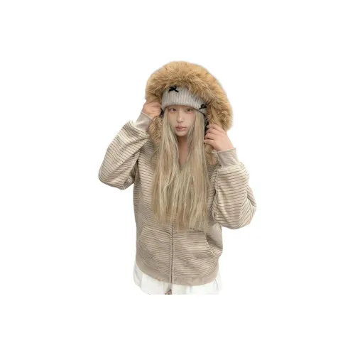 CASTLE WOODS Свитшот Женские