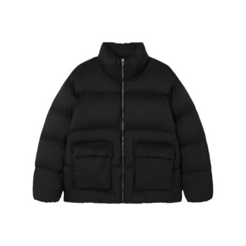 GUESS Черный Унисекс Пуховики