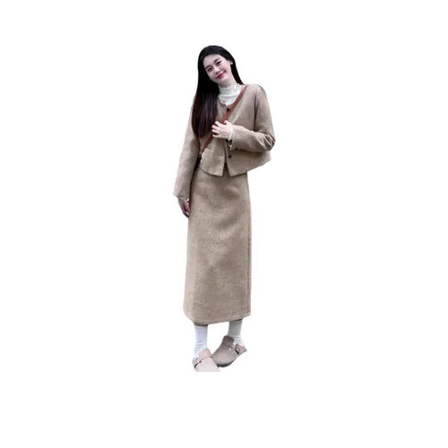 Комплект с юбкой Flowers in Water для женщин