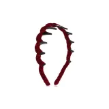 Красный зубчатый ободок