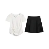 Белый укороченный комплект из двух частей (черные брюки)