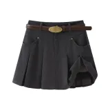 Серый и ремень