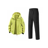 Неоновый зеленый пальто + черные штаны