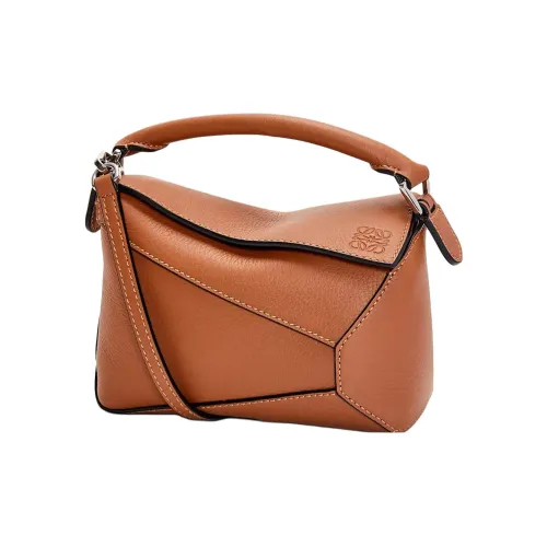 LOEWE Пазл Коровья кожа Сумка Сумка через плечо Сумка через плечо Мини Женская Коричневый