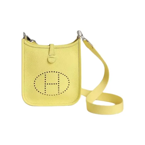 HERMES Evelyne Clemence Телячья кожа Сумка через плечо Женская Желтая