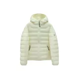 Светло-желтый