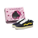 Темно-синий, синий, желтый (белый, шнурки)