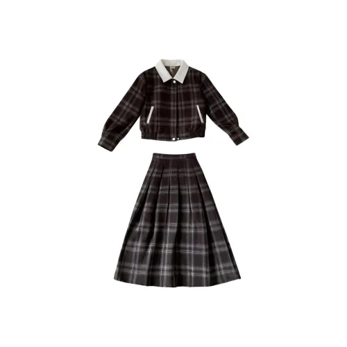 Local Gal Женские Комплекты с Юбкой