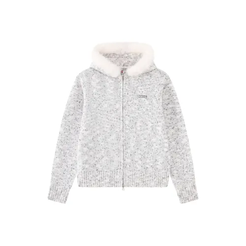 F426 Унисекс Свитера