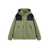 Светло-зеленый