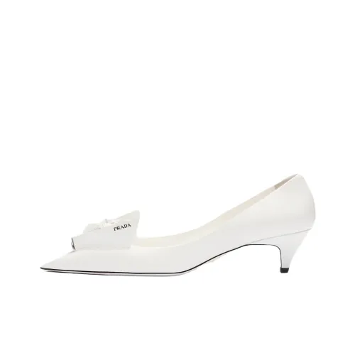 PRADA Узкий каблук Высокие каблуки 4,5 см Женские Белые