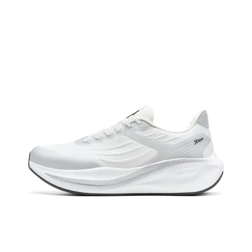 XTEP The Shield Беговые кроссовки Низкий Топ Парус Белый Серебряный Мужской