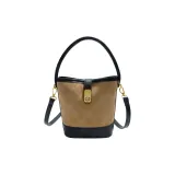 Коричневый