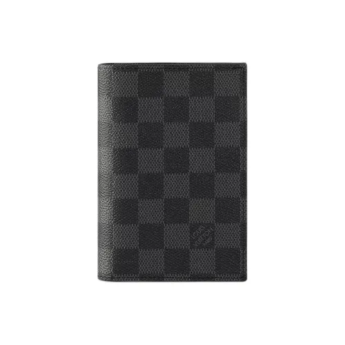 LOUIS VUITTON Холдер для паспорта из холста мужской графитовый