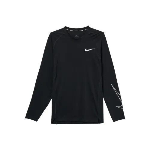 Nike Мужские черные футболки