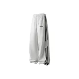 Белый, серый с черными полосами, с флисовой подкладкой