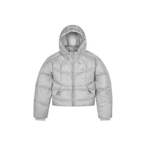 New Balance Пуховик Женские