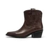 Коричневый