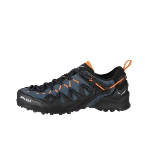 SALEWA WILDFIRE Edge Gore TEX® Амортизаторы Slip-resistant Низкий топ Скалолазательная обувь Мужская Синий Черный Оранжевый