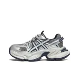 Серебристый