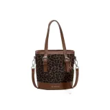 Кофейный цвет леопардового принта.