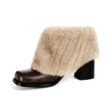 Коричневый