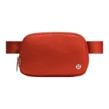 Оранжево-красный