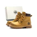 Желтые ботинки [Предложение: Рассмотрите 1 размер пуховые куртки]