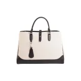 Темно-коричневый