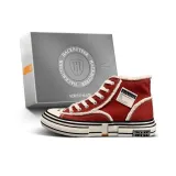 Светло-оранжевый