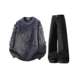 Серый топ + черные штаны