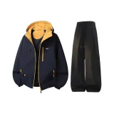 Темно-синий синий пальто + черные штаны