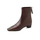 Коричневый